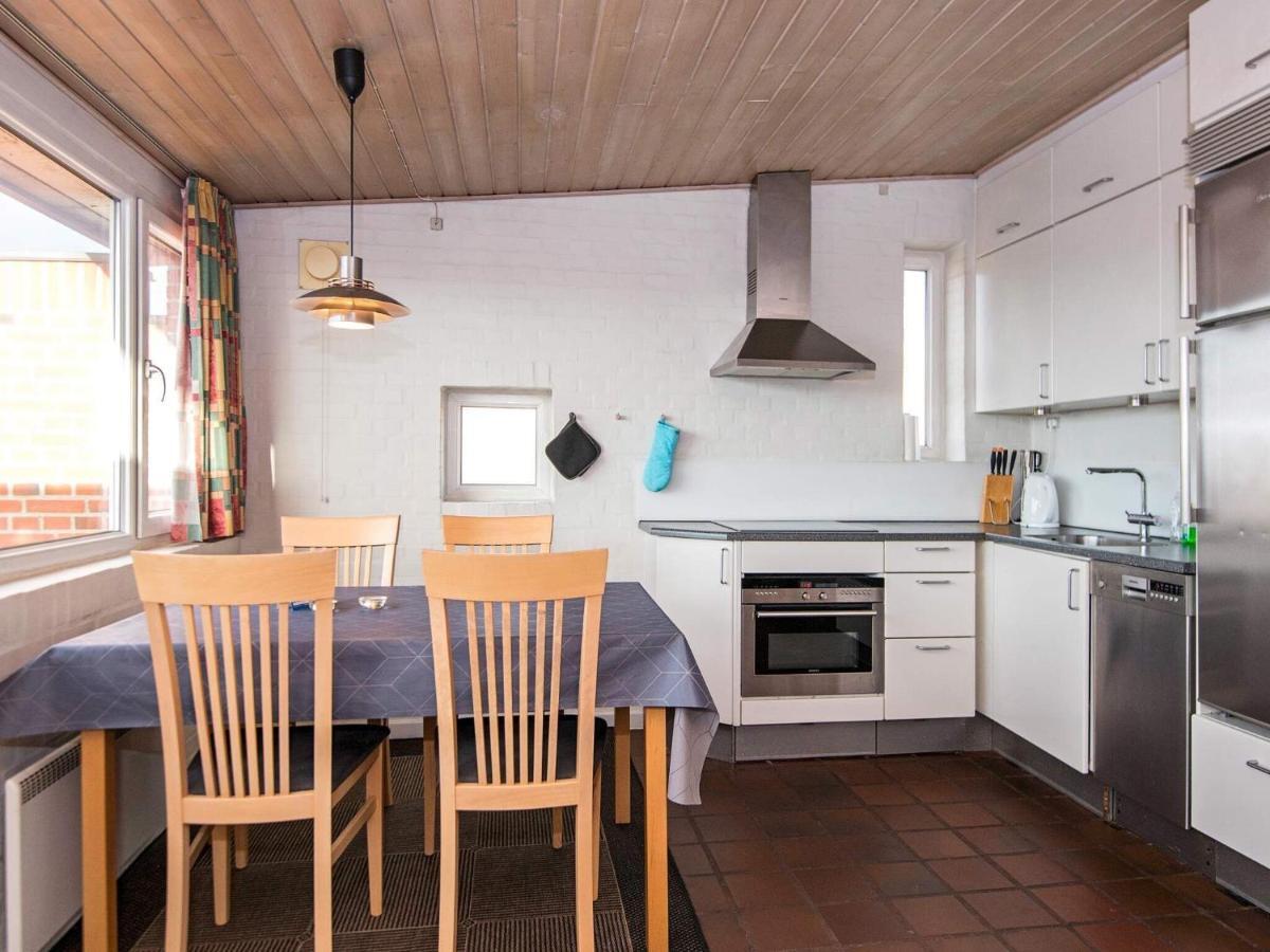 6 Person Holiday Home In Henne Henne Strand Exteriér fotografie